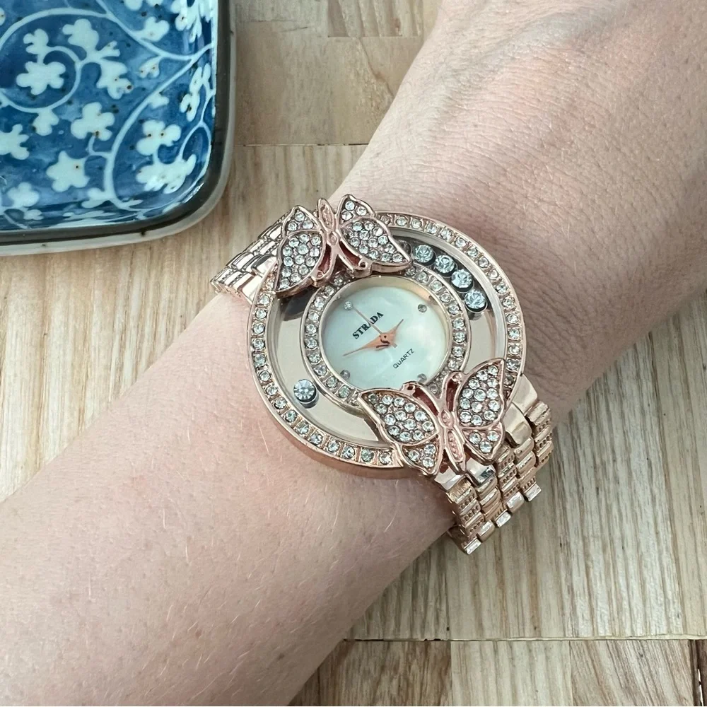 Strada ladies rose gold tone butterfly fashion watch NEW BATTERY
